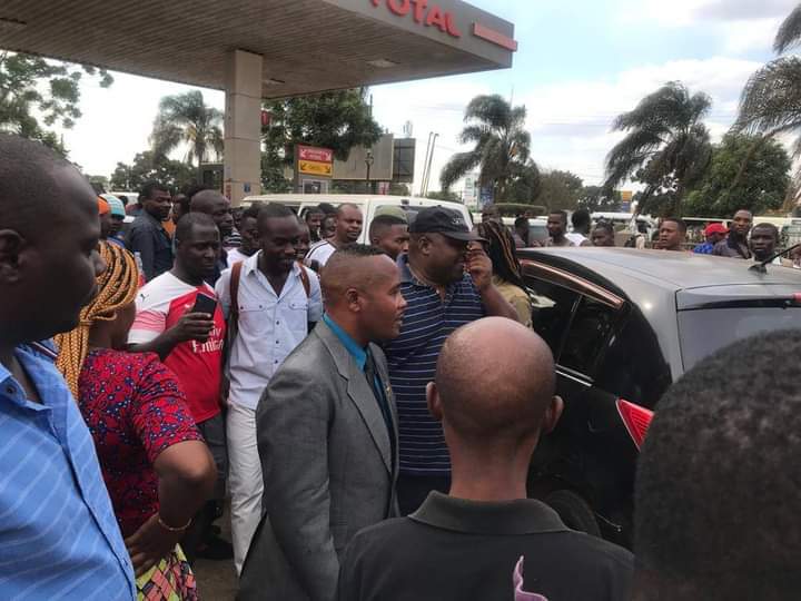 Malawi’s Leader of Opposition Nankhumwa in a surprise visit to fuel service stations in Lilongwe